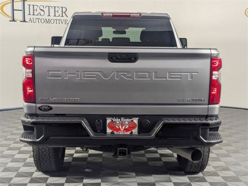 Used 2025 Chevrolet Silverado 2500 Custom w/ Custom Value Package image 6