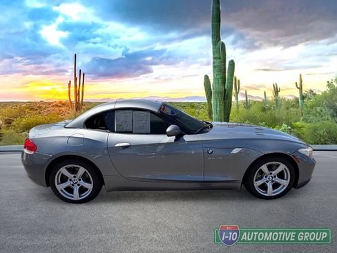 Used 2009 BMW Z4 sDrive30i RWD image 11