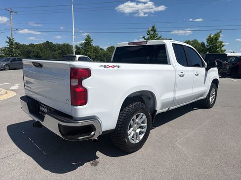 Used 2023 Chevrolet Silverado 1500 LT AWD/4WD image 7