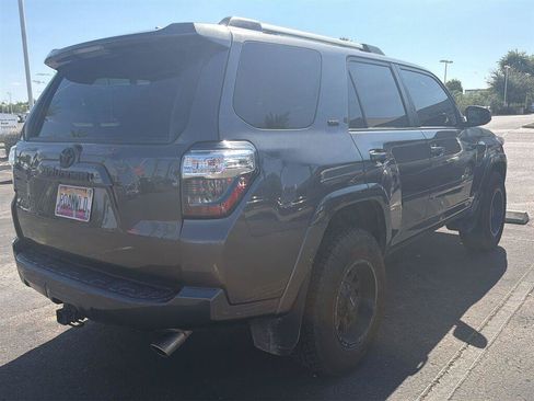 Used 2021 Toyota 4Runner SR5 AWD/4WD image 4