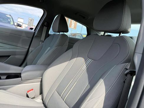 Certified 2023 Hyundai Elantra SEL w/ Convenience Package FWD image 10