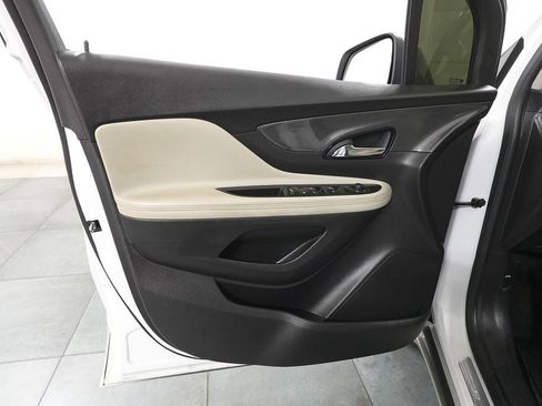 Used 2019 Buick Encore Essence w/ Experience Buick Package FWD image 21