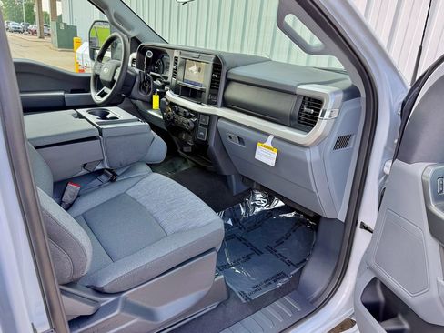 New 2026 Ford F250 XLT AWD/4WD image 18