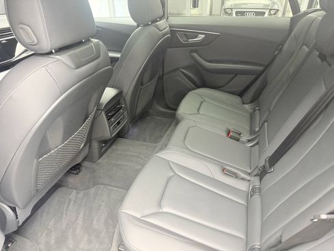 Used 2024 Audi Q8 Premium w/ Black Optic Package AWD/4WD image 31