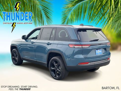 New 2026 Jeep Grand Cherokee Limited AWD/4WD image 3