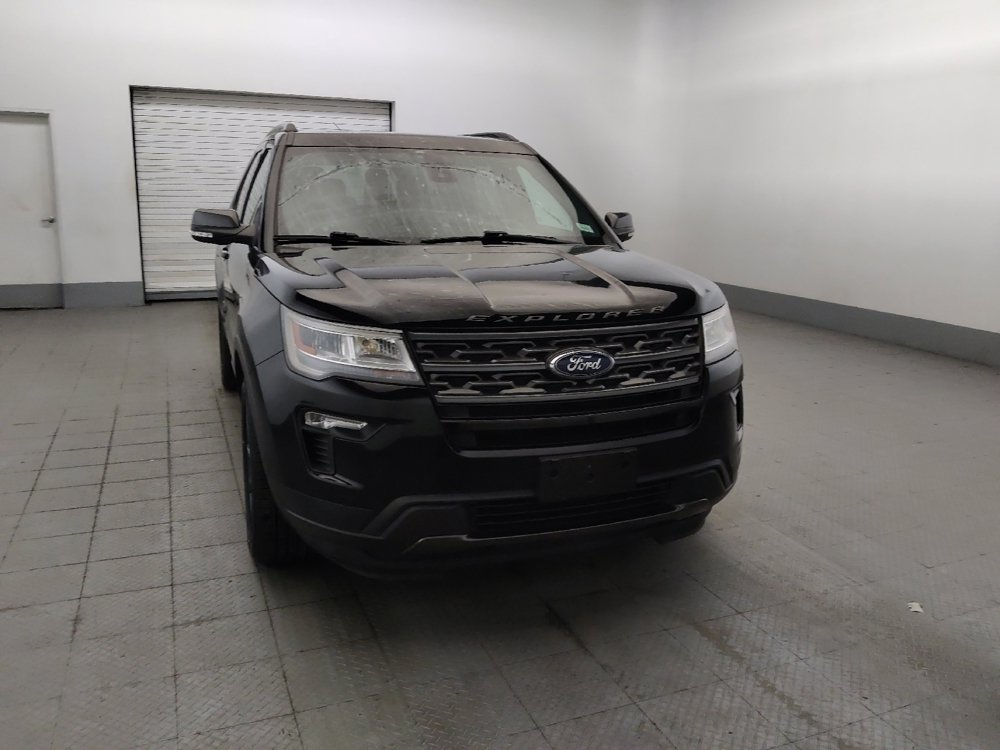 Used 2019 Ford Explorer XLT w/ Equipment Group 202A AWD/4WD image 14