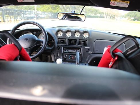 Used 2000 Dodge Viper RT/10 image 46