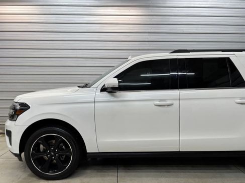 Used 2022 Ford Expedition Max Limited AWD/4WD image 3