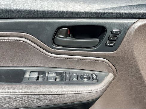 Used 2019 Honda Odyssey EX-L image 18