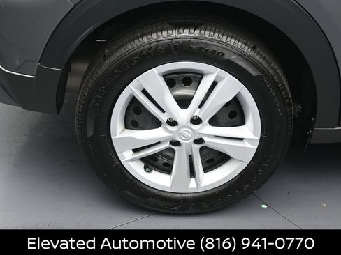 Certified 2025 Nissan Kicks Play S FWD image 5