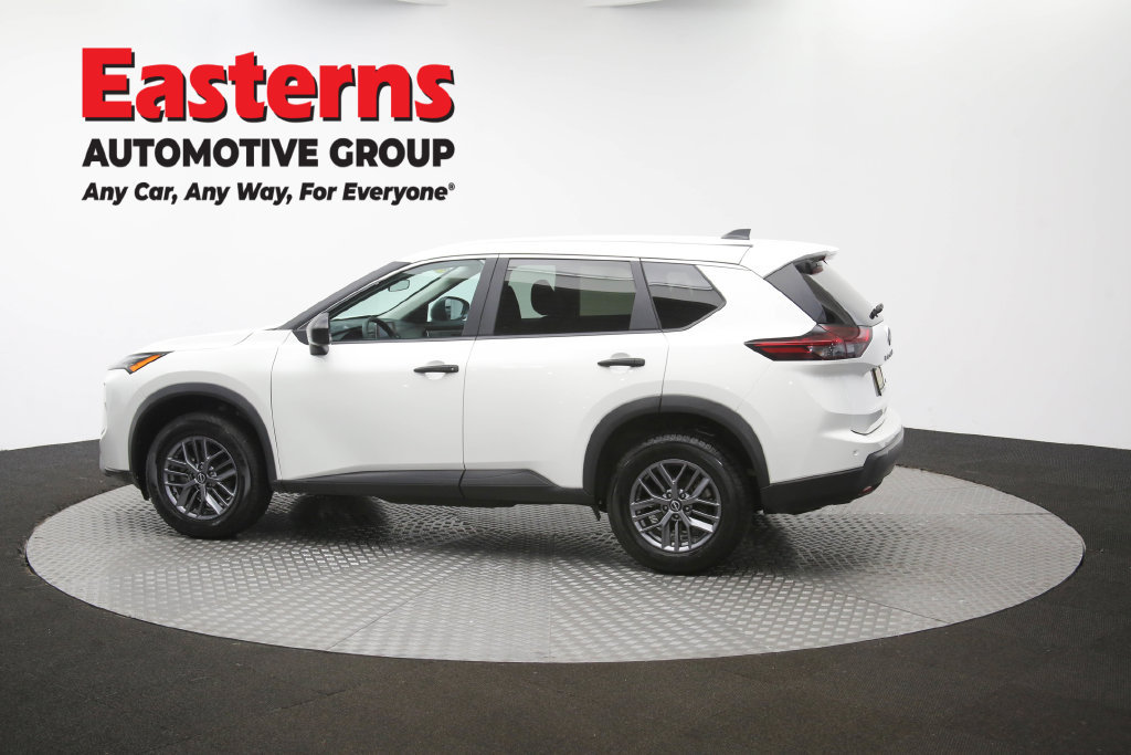 Used 2024 Nissan Rogue S AWD/4WD image 59