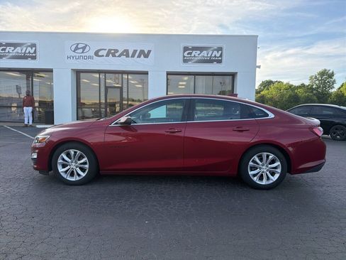 Used 2020 Chevrolet Malibu LT FWD image 9