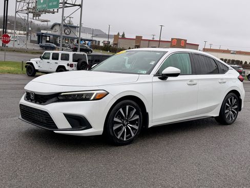 Used 2024 Honda Civic EX-L image 1