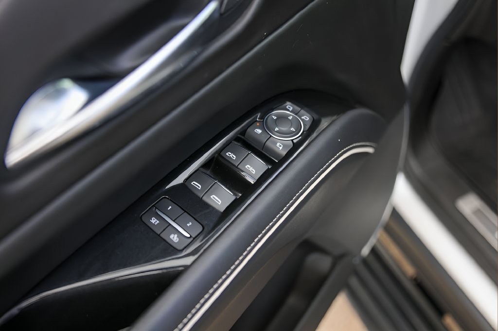 Used 2022 Cadillac Escalade Sport Platinum AWD/4WD image 45