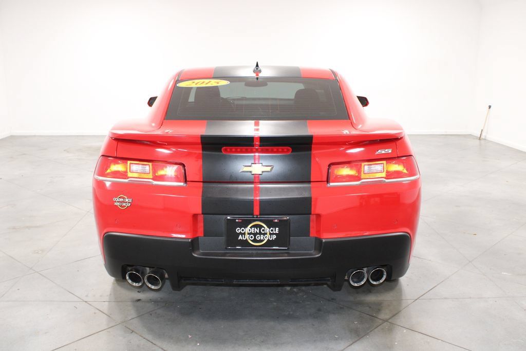 Used 2015 Chevrolet Camaro SS RWD image 8