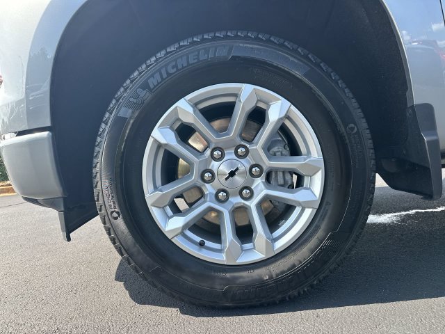 Certified 2026 Chevrolet Silverado 1500 RST AWD/4WD image 32