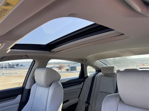 Used 2020 Honda Accord EX image 23