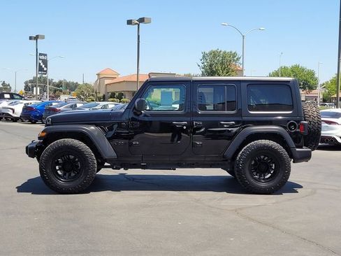 Used 2022 Jeep Wrangler Unlimited Sport AWD/4WD image 8