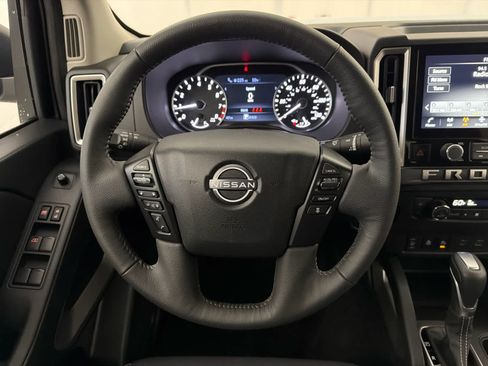 New 2025 Nissan Frontier SV w/ SV Convenience Package image 16