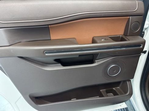 Used 2023 Ford Expedition Max King Ranch image 26