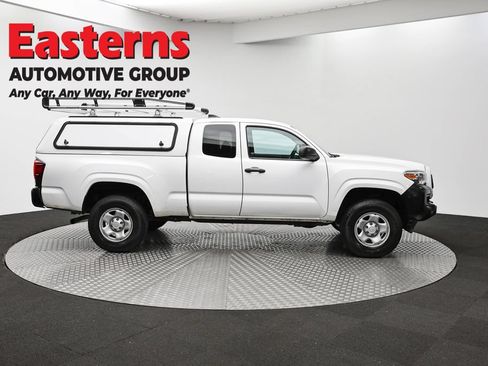 Used 2020 Toyota Tacoma SR RWD image 4