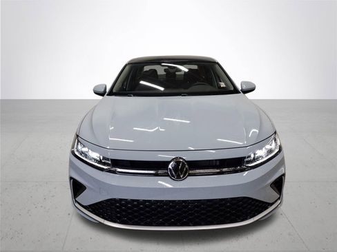 New 2026 Volkswagen Jetta SE image 3