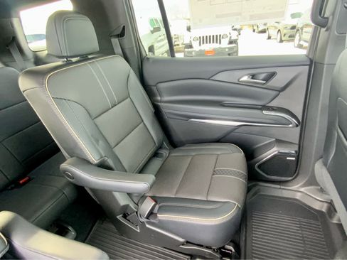 New 2026 Chevrolet Traverse High Country w/ LPO, Floor Liner Package image 31