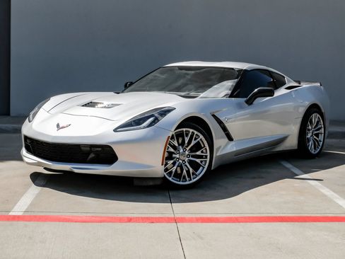 Used 2016 Chevrolet Corvette Stingray Coupe w/ 2LT Preferred Equipment Group RWD image 6