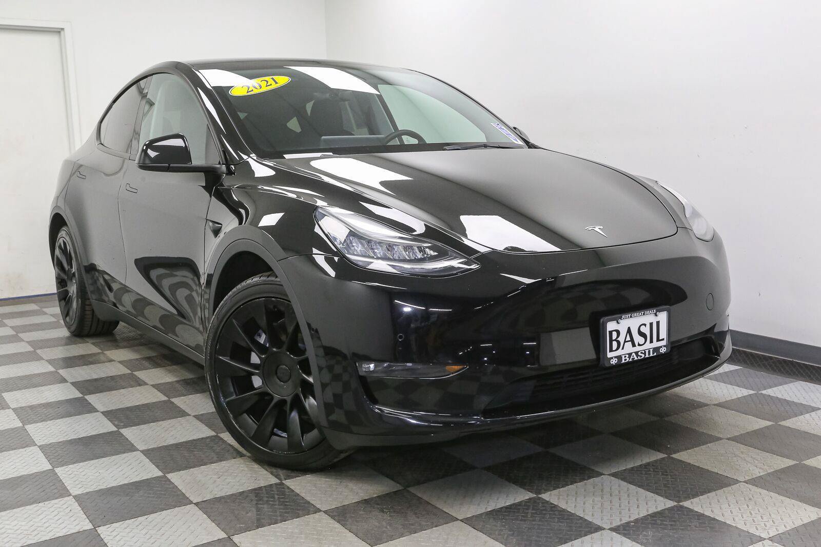 Used 2021 Tesla Model Y Long Range AWD/4WD image 2