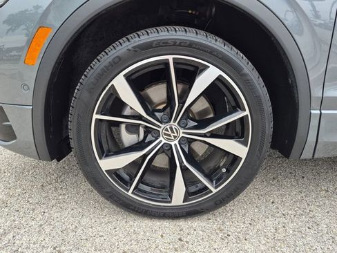Used 2023 Volkswagen Tiguan SEL R-Line AWD/4WD image 25