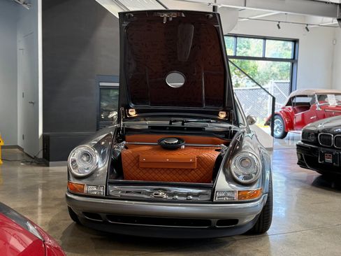 Used 1989 Porsche 911 Carrera 4 image 90