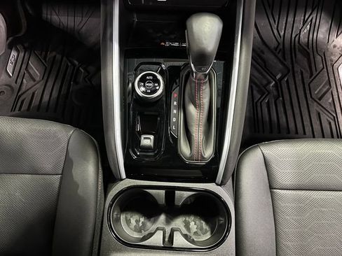 Used 2023 Chevrolet Colorado Z71 w/ Z71 Convenience Package 2 image 23