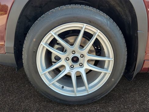 Used 2019 Toyota Highlander Limited image 14