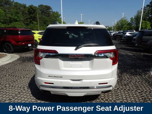 Used 2022 GMC Acadia Denali w/ Denali Ultimate Package FWD image 7