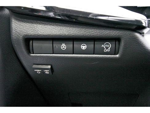 New 2026 Nissan Kicks SR w/ SR Premium Package image 20