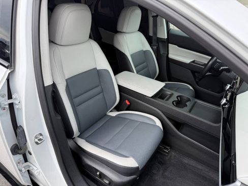 Used 2024 Honda Prologue Touring image 14