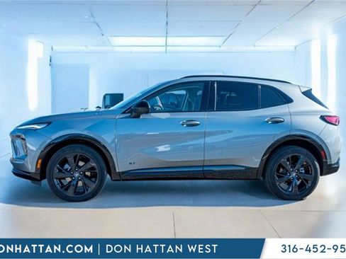 Used 2024 Buick Envision Sport Touring image 2