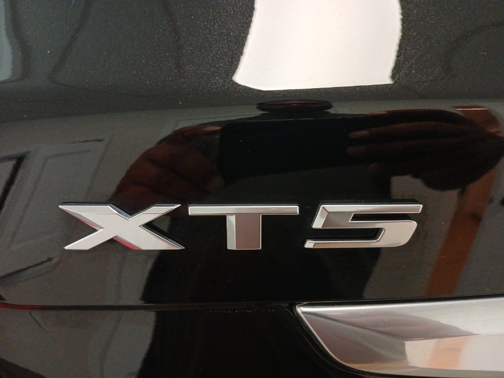 Certified 2025 Cadillac XT5 Premium Luxury w/ Technology Package AWD/4WD image 25