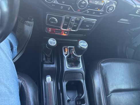 Used 2018 Jeep Wrangler Unlimited Rubicon AWD/4WD image 29