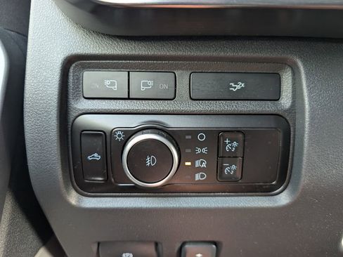 Used 2023 Ford F350 Lariat w/ Chrome Package image 37