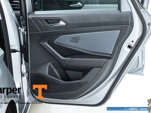 Used 2025 Volkswagen Jetta SE w/ Sunroof Package FWD image 30