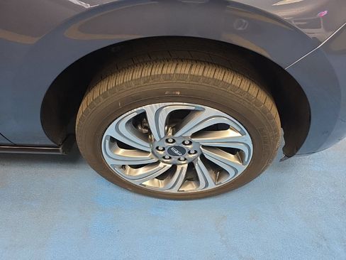 Used 2023 Lincoln Navigator Reserve AWD/4WD image 4