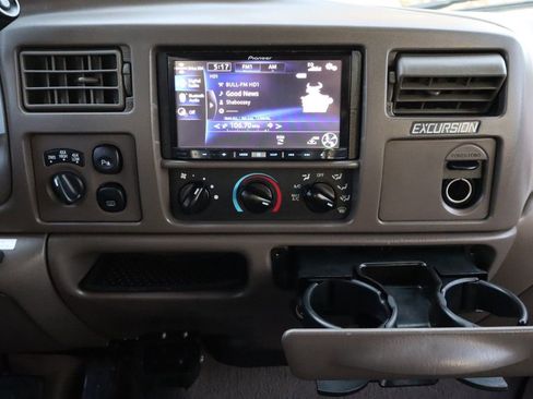 Used 2000 Ford Excursion Limited image 36