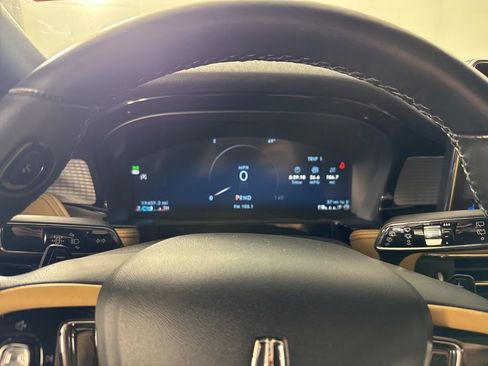 Used 2023 Lincoln Corsair Reserve w/ Equipment Group 201A AWD/4WD image 29