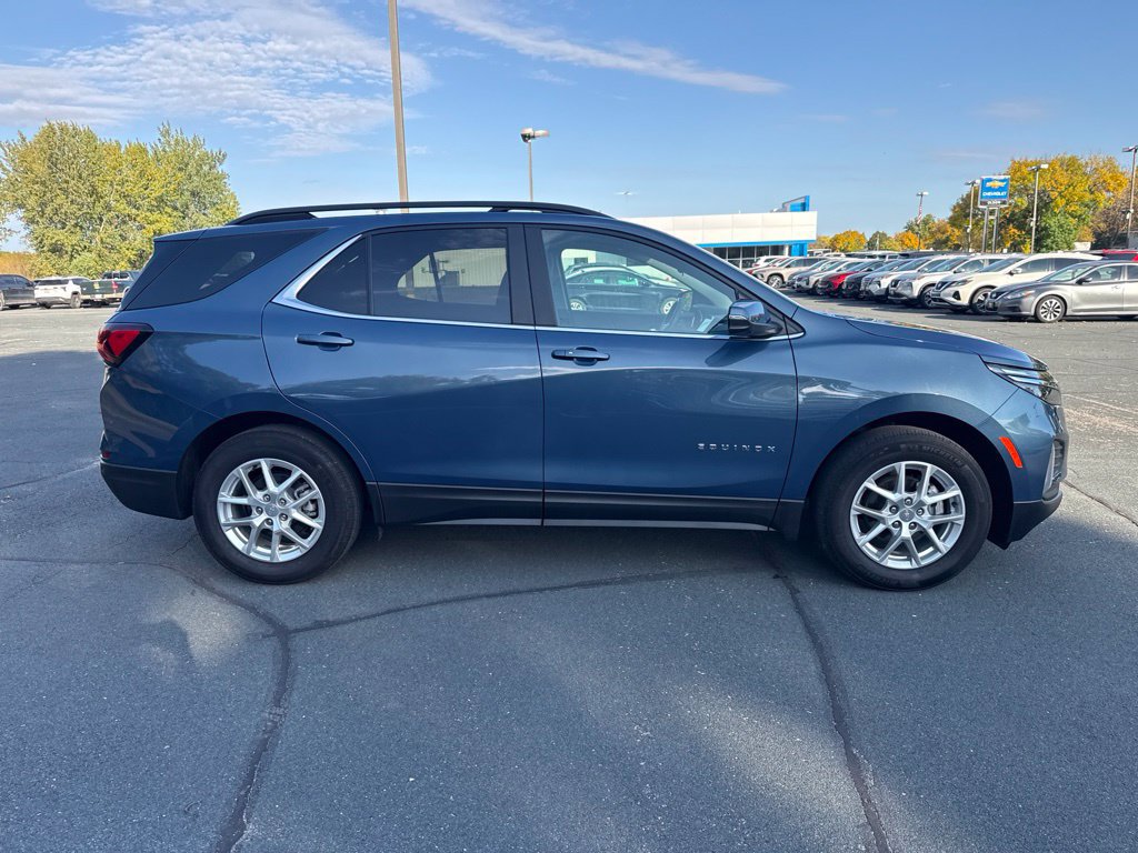 Used 2024 Chevrolet Equinox LT FWD image 8