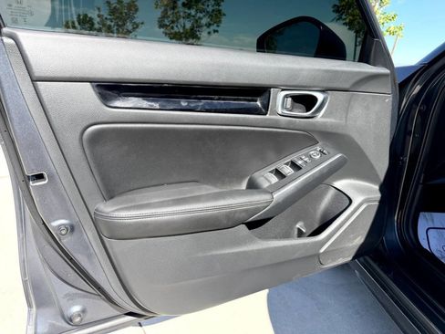 Used 2024 Honda Civic EX-L image 24