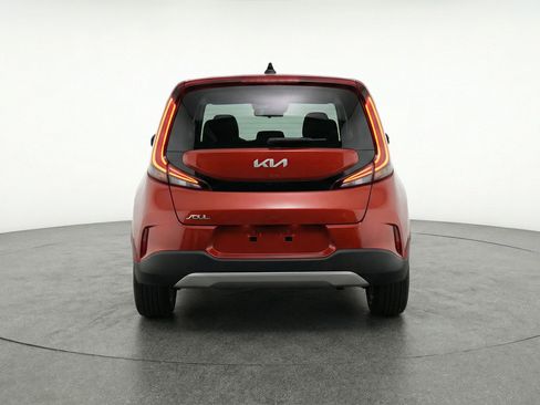 Used 2025 Kia Soul LX w/ LX Technology Package image 7