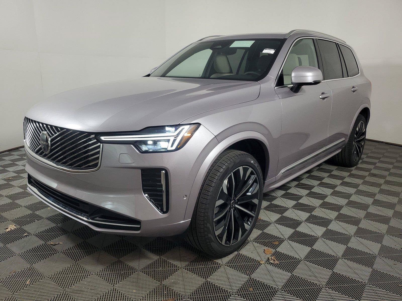 Certified 2026 Volvo XC90 B6 Plus w/ Protection Package Premier AWD/4WD image 3