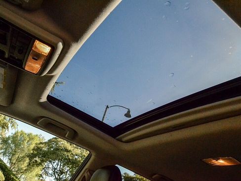 Used 2015 Toyota 4Runner Limited image 30