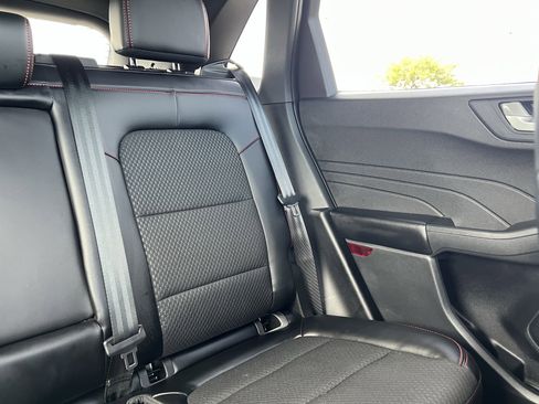 Certified 2023 Ford Escape ST-Line Select w/ Tech Pack #2 image 14